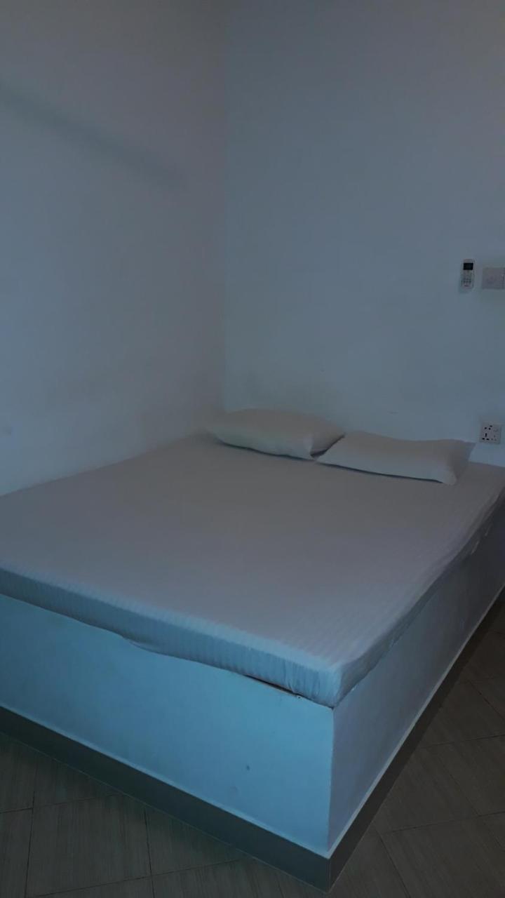 Anicia Beach House Negombo Exteriör bild